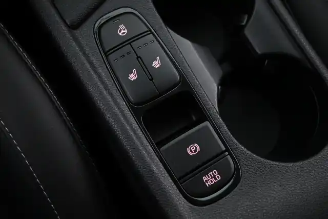 Harmaa Farmari, Kia Niro – ZOE-732