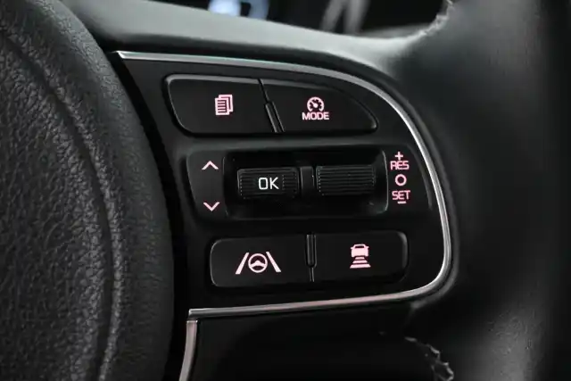 Harmaa Farmari, Kia Niro – ZOE-732