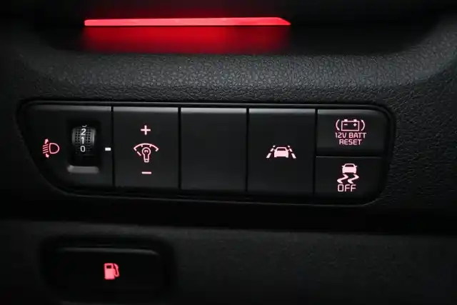 Harmaa Farmari, Kia Niro – ZOE-732