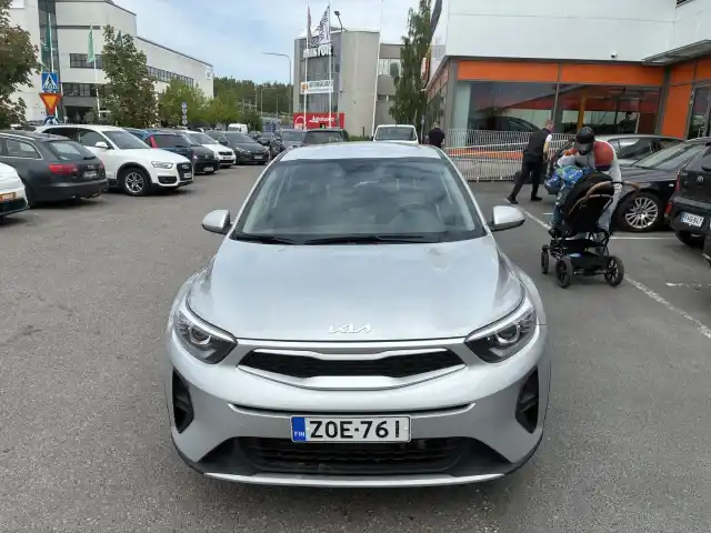 Hopea Farmari, Kia Stonic – ZOE-761
