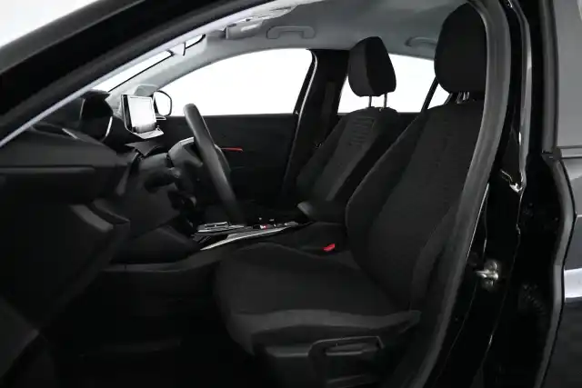 Musta Viistoperä, Peugeot e-208 – ZOJ-387
