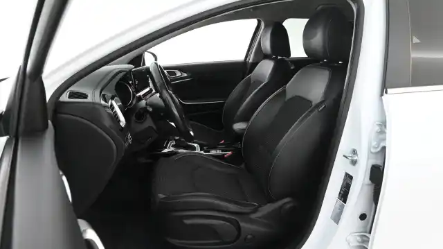 Valkoinen Farmari, Kia Ceed – ZOK-892