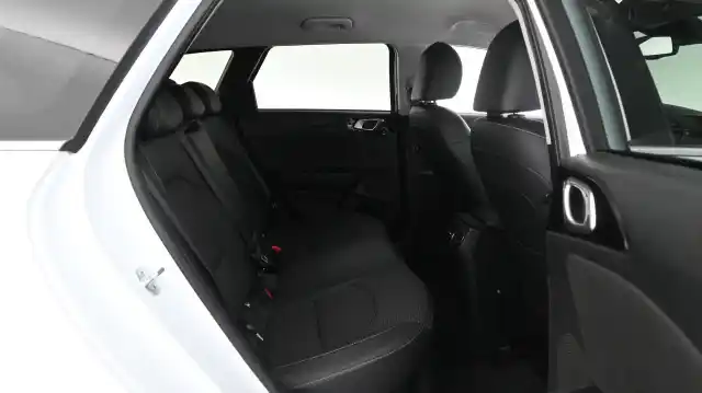 Valkoinen Farmari, Kia Ceed – ZOK-892
