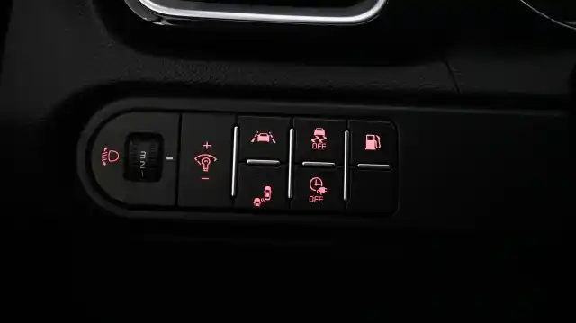 Valkoinen Farmari, Kia Ceed – ZOK-892