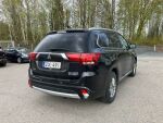 Musta Farmari, Mitsubishi Outlander PHEV – ZOL-491, kuva 3