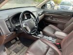 Musta Farmari, Mitsubishi Outlander PHEV – ZOL-491, kuva 6