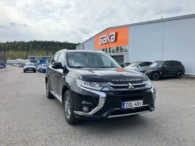 Musta Farmari, Mitsubishi Outlander PHEV – ZOL-491