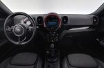 Punainen Maastoauto, Mini Countryman – ZOM-116, kuva 9