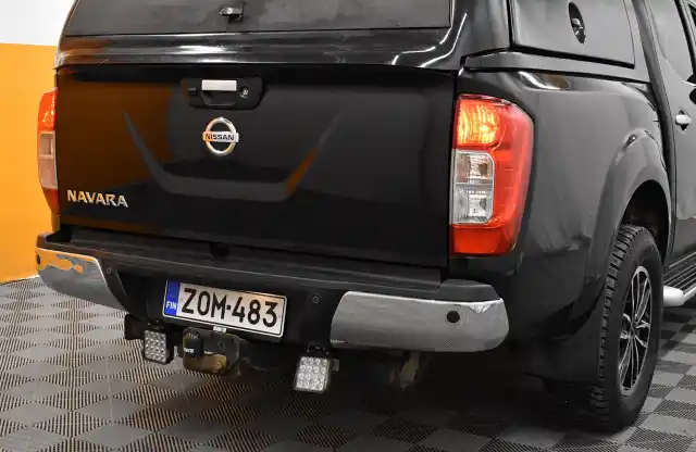  Pakettiauto, Nissan NAVARA – ZOM-483