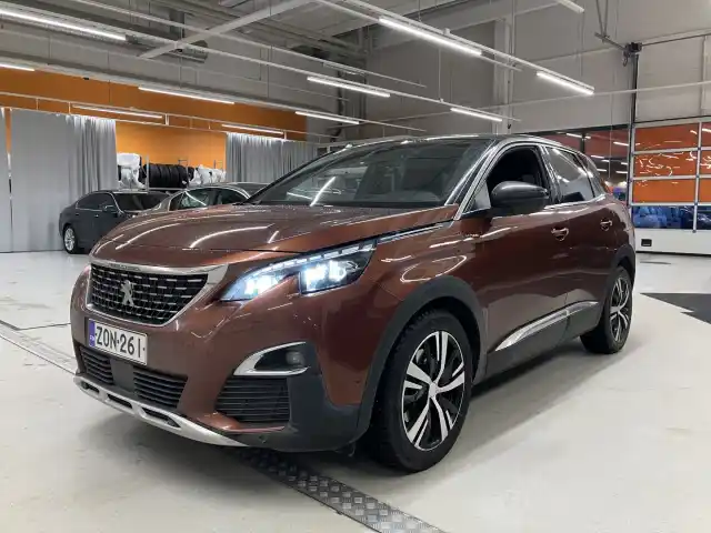 Ruskea Maastoauto, Peugeot 3008 – ZON-261