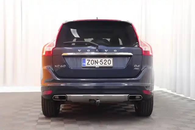 Sininen Maastoauto, Volvo XC60 – ZON-520