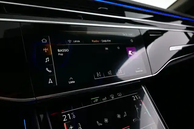 Musta Sedan, Audi A8 – ZOO-219