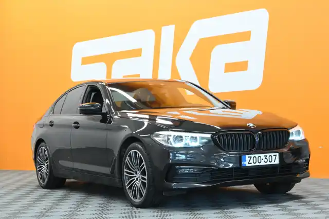 Musta Sedan, BMW 530 – ZOO-307