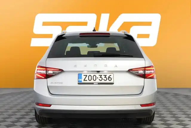 Harmaa Farmari, Skoda Superb – ZOO-336