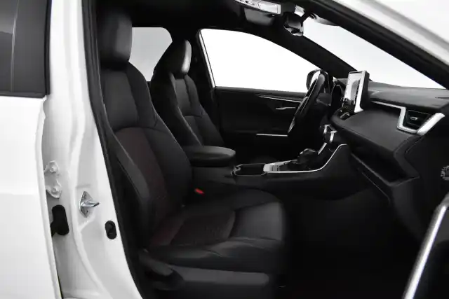 Valkoinen Maastoauto, Toyota RAV4 PLUG-IN – ZOO-621