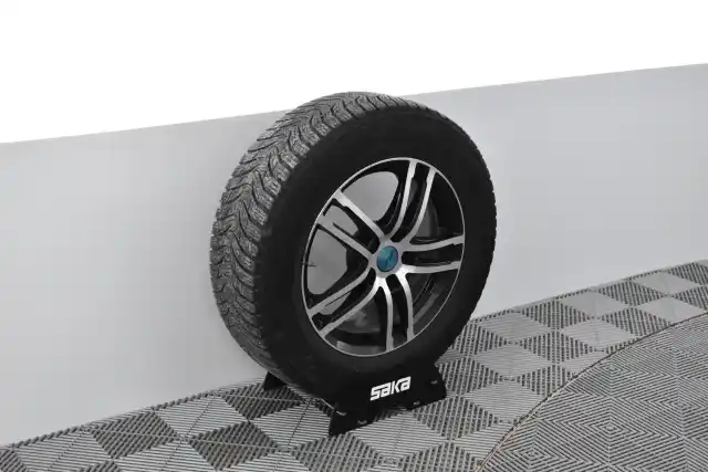 Valkoinen Maastoauto, Toyota RAV4 PLUG-IN – ZOO-621