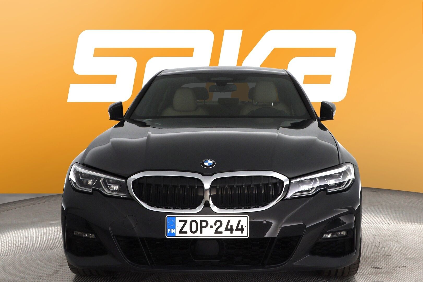 Harmaa Sedan, BMW 330 – ZOP-244