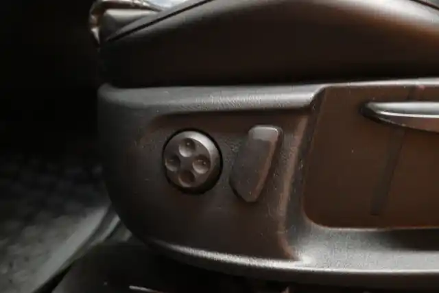 Punainen Farmari, Volkswagen Passat – ZOR-682