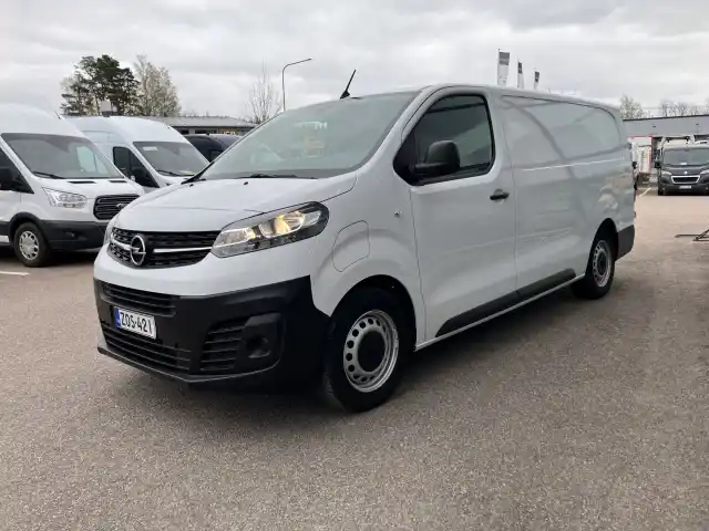 Valkoinen Pakettiauto, Opel Vivaro-e – ZOS-421