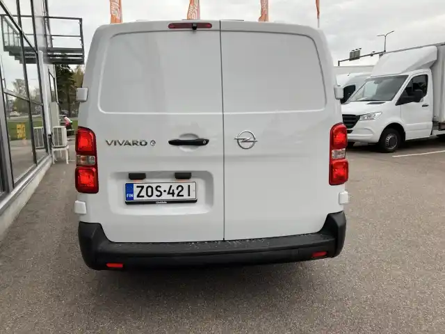 Valkoinen Pakettiauto, Opel Vivaro-e – ZOS-421