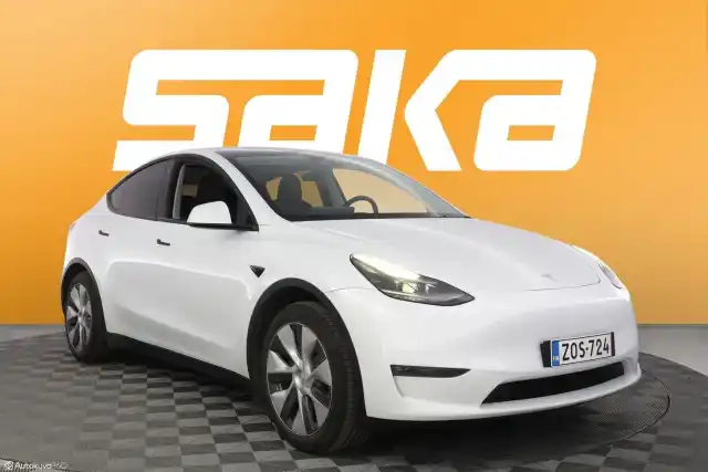 Valkoinen Maastoauto, Tesla Model Y – ZOS-724