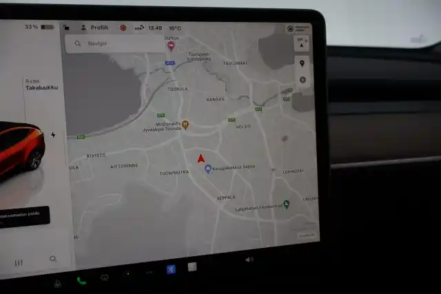 Valkoinen Maastoauto, Tesla Model Y – ZOS-724