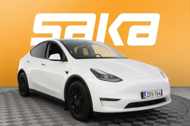 Valkoinen Maastoauto, Tesla Model Y – ZOS-764