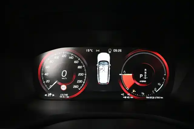 Musta Farmari, Volvo V60 – ZOT-801