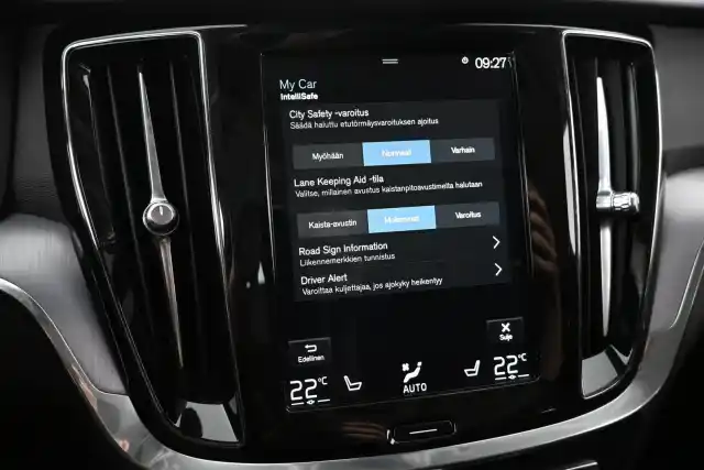 Musta Farmari, Volvo V60 – ZOT-801