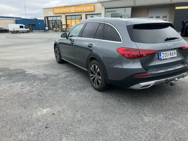 Harmaa Farmari, Mercedes-Benz C – ZOU-869