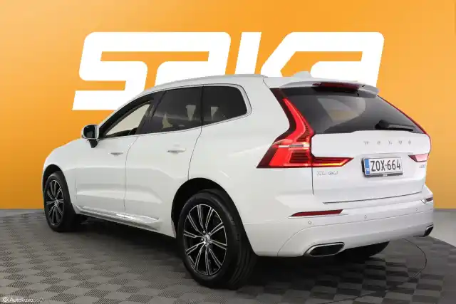 Valkoinen Maastoauto, Volvo XC60 – ZOX-664