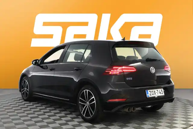 Musta Viistoperä, Volkswagen Golf – ZOX-743