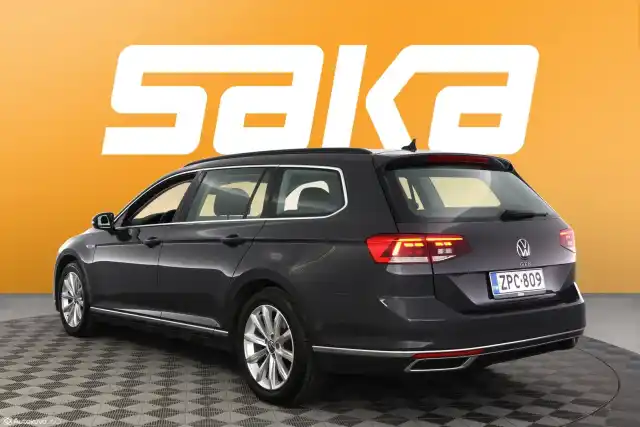 Harmaa Farmari, Volkswagen Passat – ZPC-809