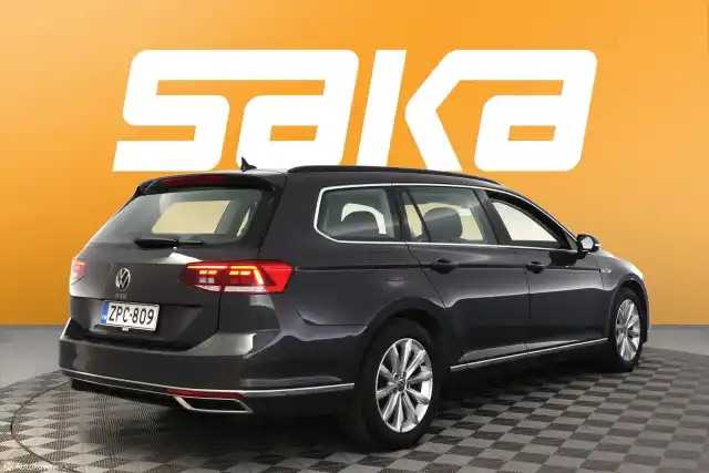 Harmaa Farmari, Volkswagen Passat – ZPC-809
