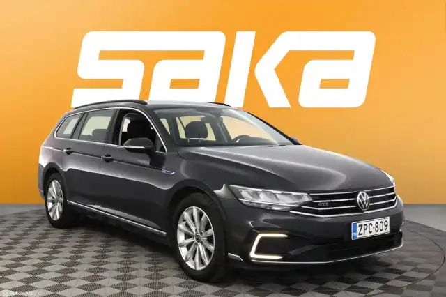 Harmaa Farmari, Volkswagen Passat – ZPC-809