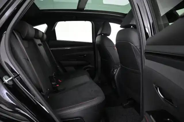 Musta Maastoauto, Hyundai Tucson – ZPO-503