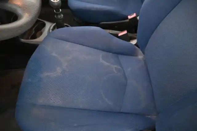 Sininen Viistoperä, Fiat Punto – ZUG-168