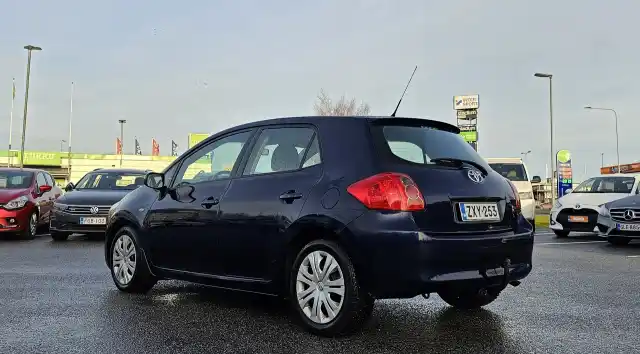 Sininen Viistoperä, Toyota Auris – ZXY-253